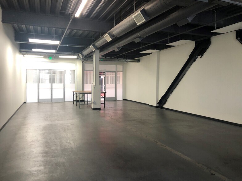 More Photos Of 800 E 12th St, Los Angeles Office For Sale