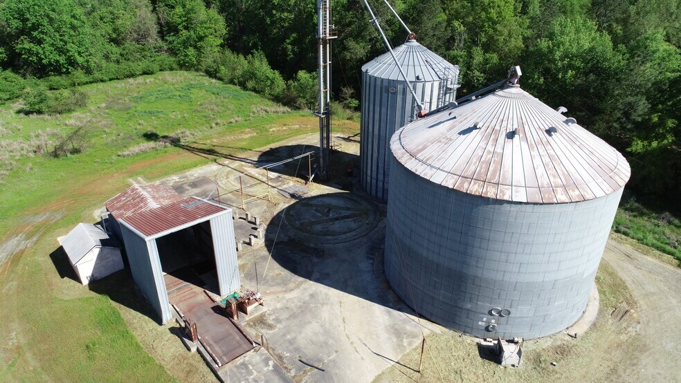 More Photos Of 201 Industrial Rd, Sylvania Light Distribution For Sale