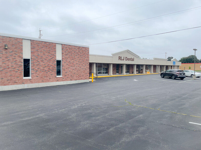 Primary Photo Of 709 S Oneida St, Green Bay Office For Lease