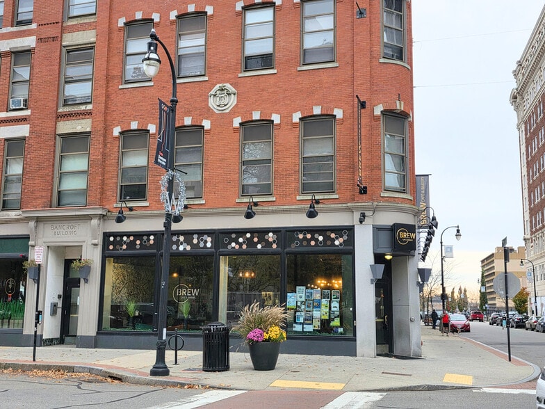 More Photos Of 60 Franklin St, Worcester Apartments For Lease