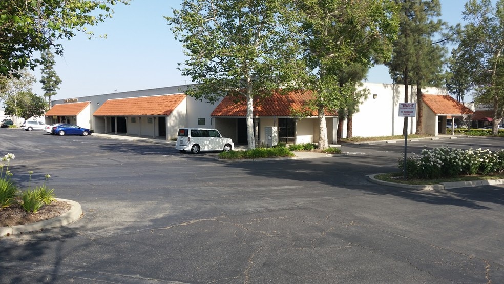 More Photos Of 1308-1316 W 9th St, Upland Warehouse For Lease