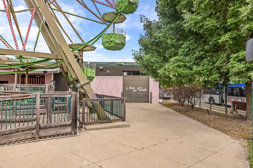More Photos Of 2501 & 2519 Marshall St NE, Minneapolis Restaurant For Sale