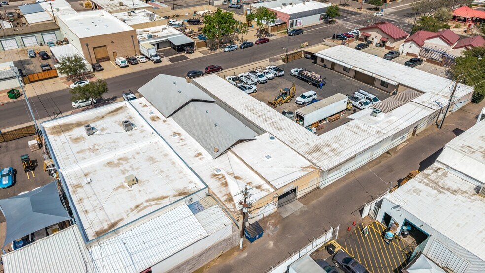 More Photos Of 6819 N 55th Dr, Glendale Warehouse For Lease