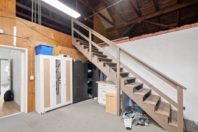 More Photos Of 241 El Camino Real, Menlo Park Storefront Retail Office For Sale