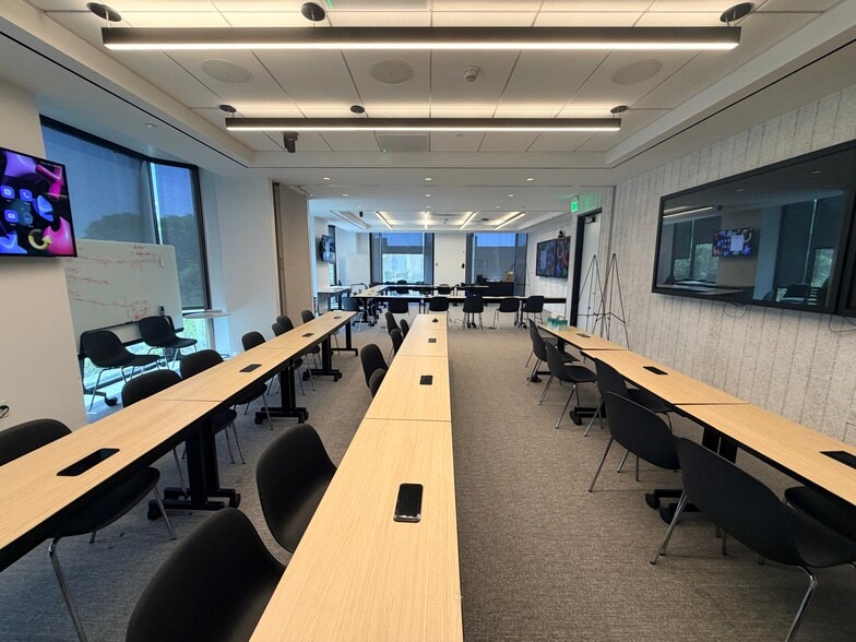 More Photos Of 8800 W Sunset Blvd, West Hollywood Office For Lease