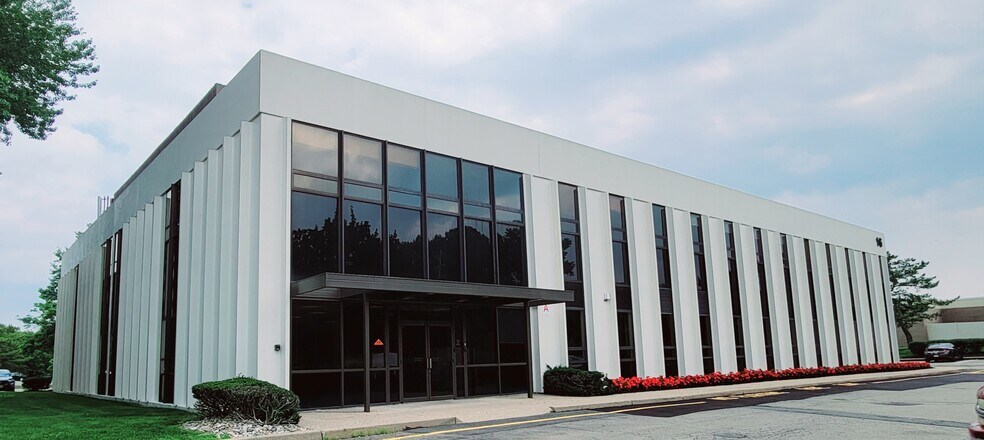 More Photos Of 16 Wing Dr, Cedar Knolls Office For Lease