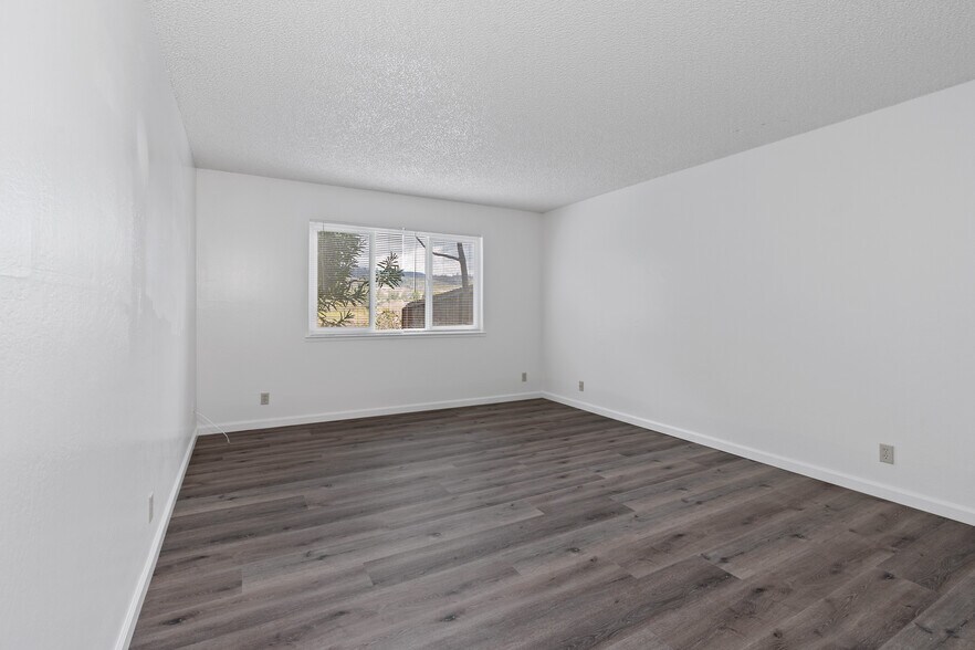 More Photos Of 1356 Monte Vista Ave, Saint Helena Apartments For Sale