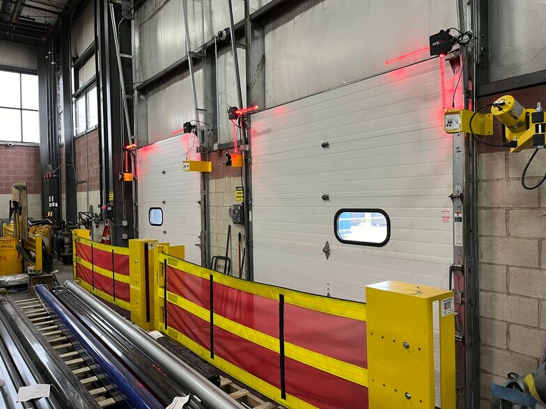 More Photos Of 4800 Beck Dr, Elkhart Manufacturing For Sale