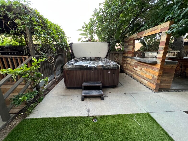 More Photos Of 942 23rd St, San Diego Apartments For Sale