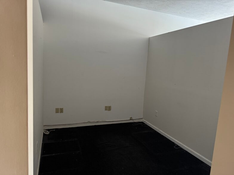 More Photos Of 1207 3rd Ave S, Myrtle Beach Freestanding For Lease