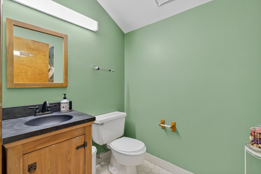 More Photos Of 5-10 Brunswick Woods Dr, East Brunswick Office For Sale