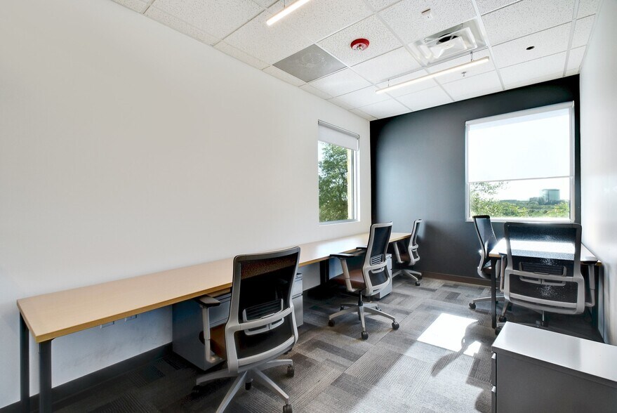 More Photos Of 18911 Hardy Oak Blvd, San Antonio Medical For Lease