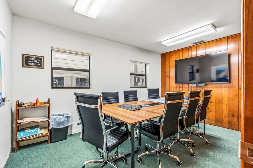 More Photos Of 1708 21st St, Vero Beach Office For Sale