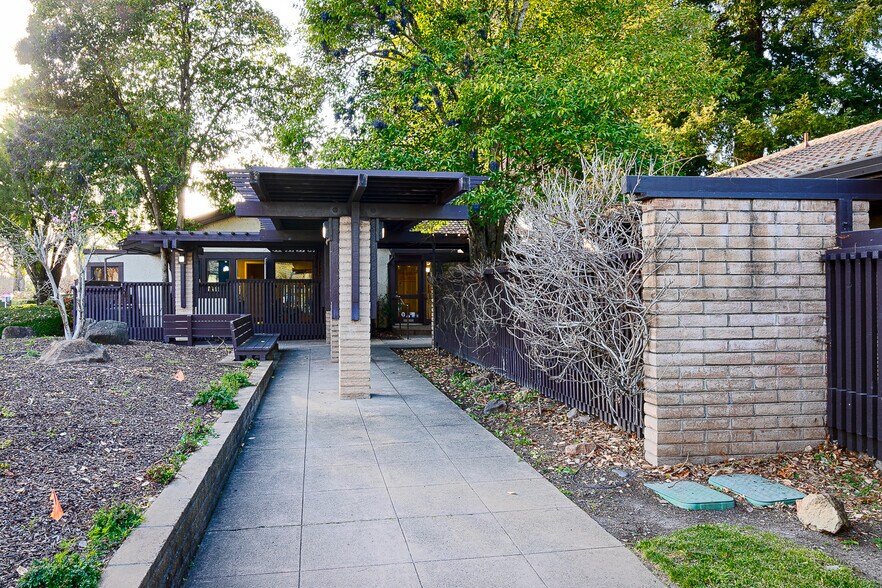 More Photos Of 4655 Hoen Ave, Santa Rosa Medical For Sale