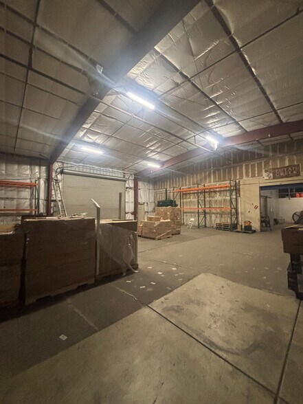 More Photos Of 6917 Mccomber St, Sacramento Warehouse For Sale