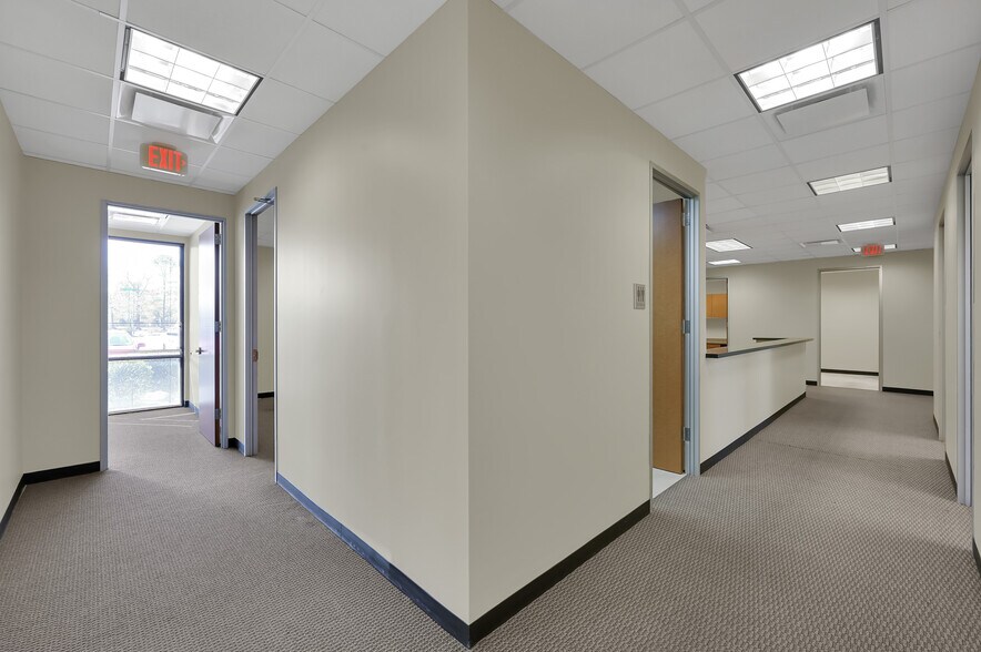 More Photos Of 1125 Cypress Station Dr, Houston Medical For Sale