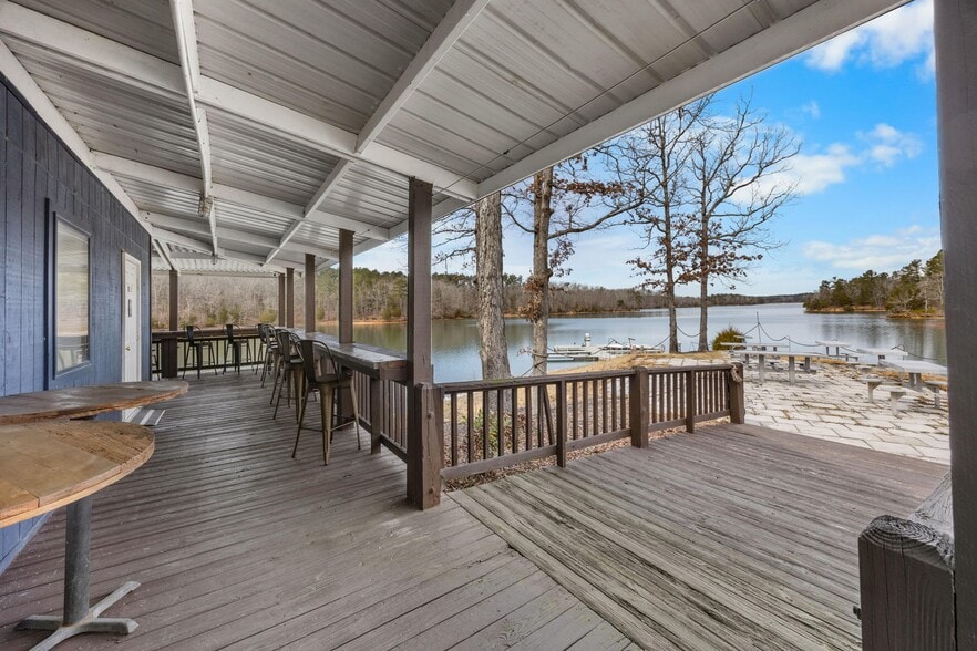 More Photos Of 1155 Marina Rd, Elberton Marina For Sale