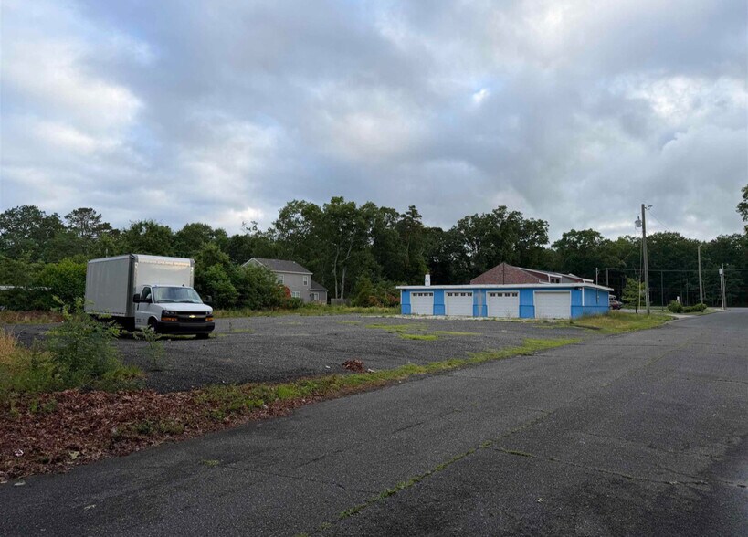 More Photos Of 80 W Jimmie Leeds Rd, Galloway Freestanding For Sale