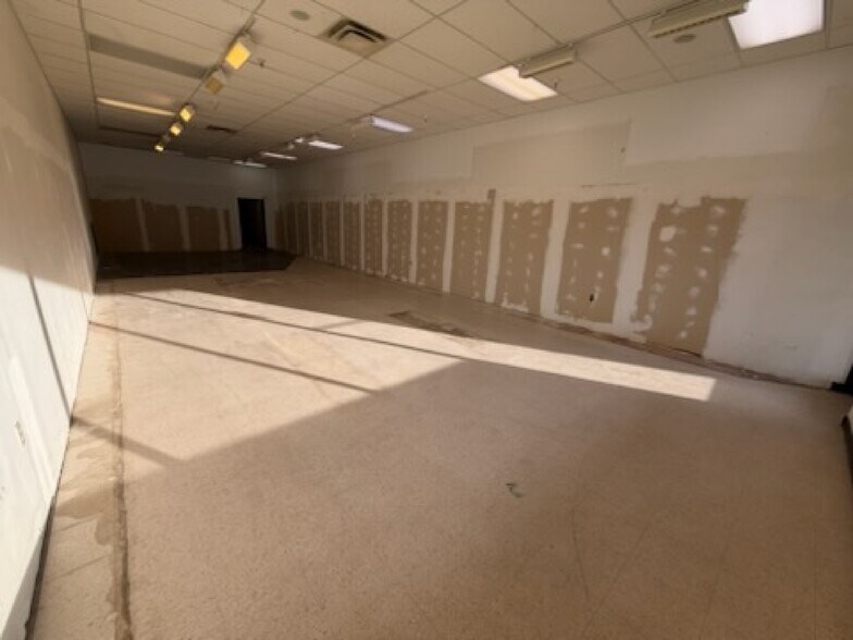 More Photos Of 177-297 Paragon Pky, Waynesville Freestanding For Lease