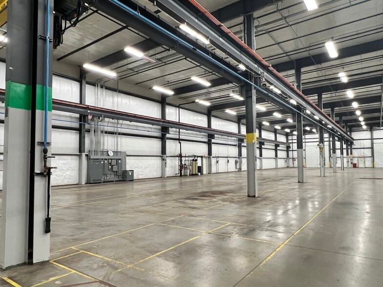 More Photos Of 2803 S Stoughton Rd, Madison Warehouse For Lease