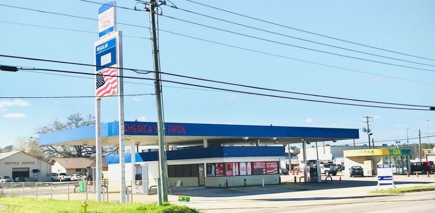Primary Photo Of 5670 Atlanta Hwy, Montgomery Convenience Store For Lease