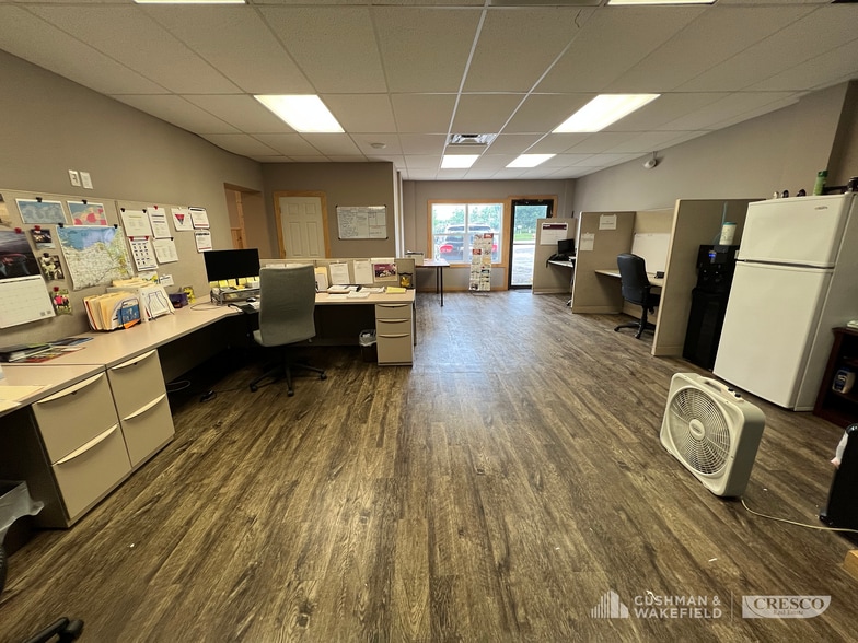 More Photos Of 7059 Avon Belden Rd, North Ridgeville General Retail For Sale