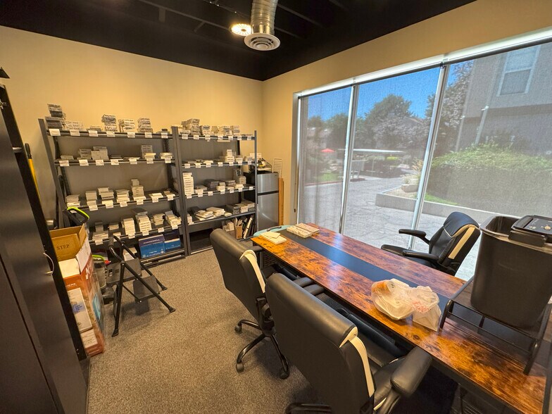 More Photos Of 1262 E Vine St, Murray General Retail For Lease