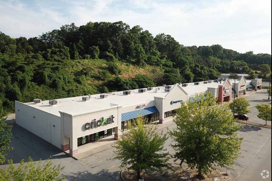 More Photos Of 1280 Eighteen Mile Rd, Central Storefront For Lease