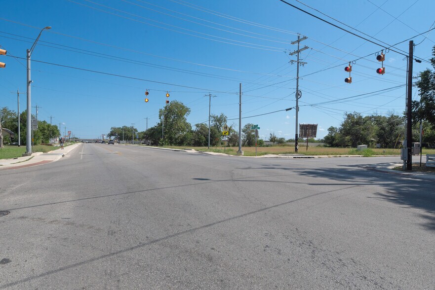 More Photos Of N Austin St & E Martindale St, Seguin Land For Sale