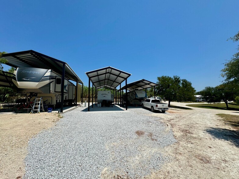 More Photos Of 1321 N FM 56, Glen Rose Trailer Camper Park For Sale