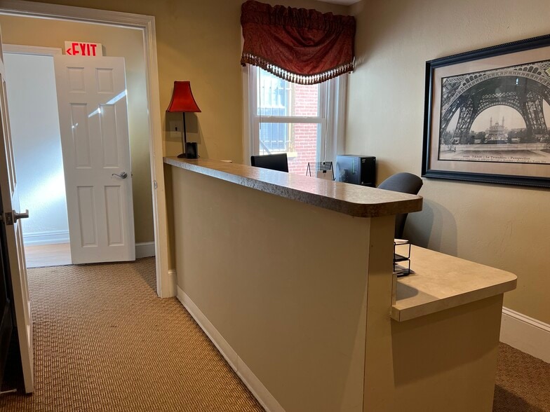 More Photos Of 528 Swede St, Norristown Office For Sale