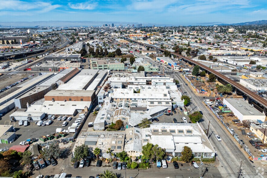Primary Photo Of 4401 San Leandro St, Oakland Apartments For Sale