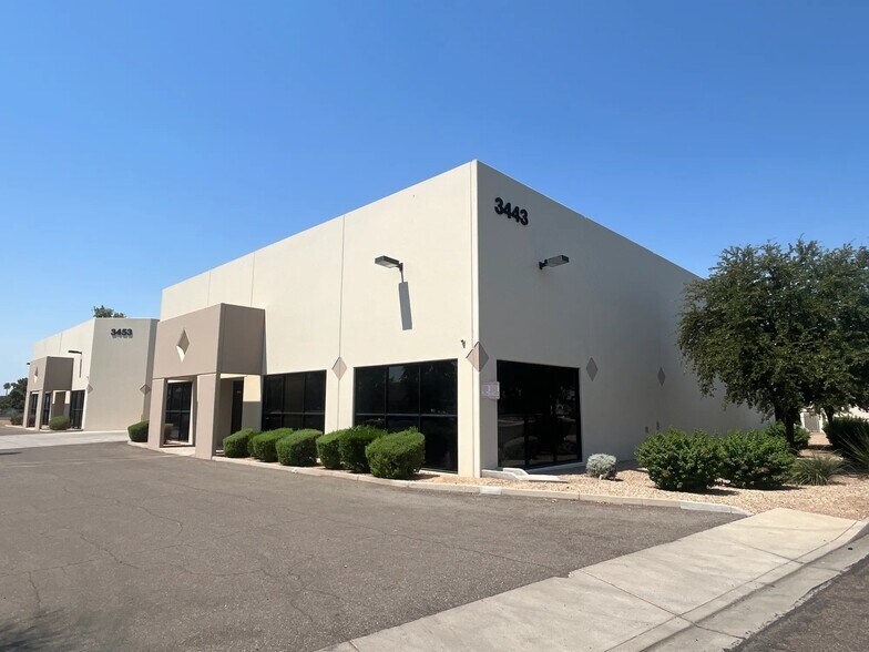 More Photos Of 3443 W Earll Dr, Phoenix Warehouse For Lease