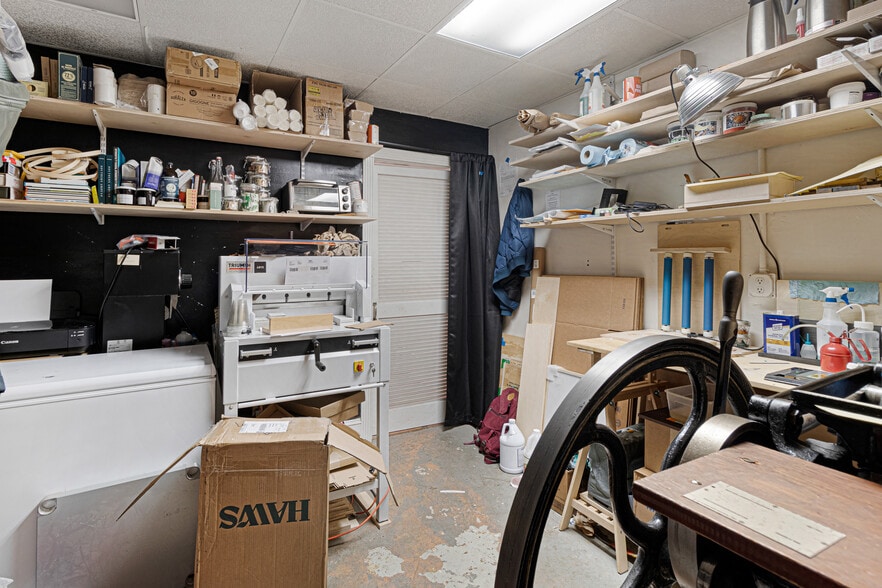 More Photos Of 119 Turner St, Beaufort Storefront Retail Office For Sale