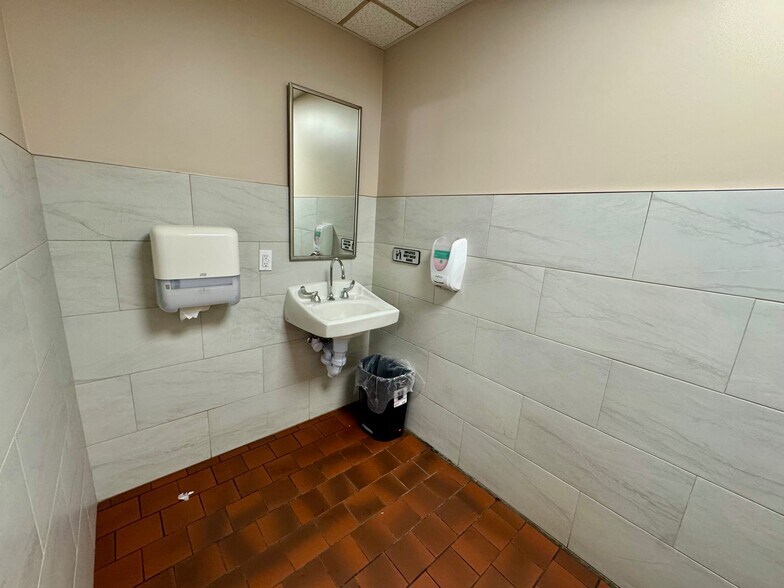 More Photos Of 200 Rockaway Ave, Valley Stream General Retail For Sale