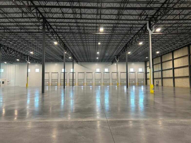 More Photos Of 200 Raritan Center Pky, Edison Industrial For Lease
