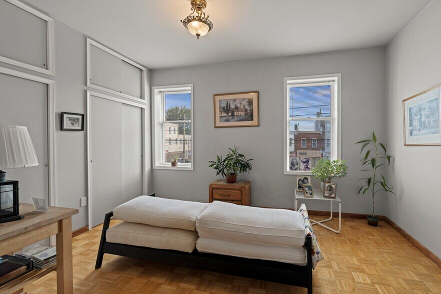 More Photos Of 2626 E Allegheny Ave, Philadelphia Office Residential For Sale