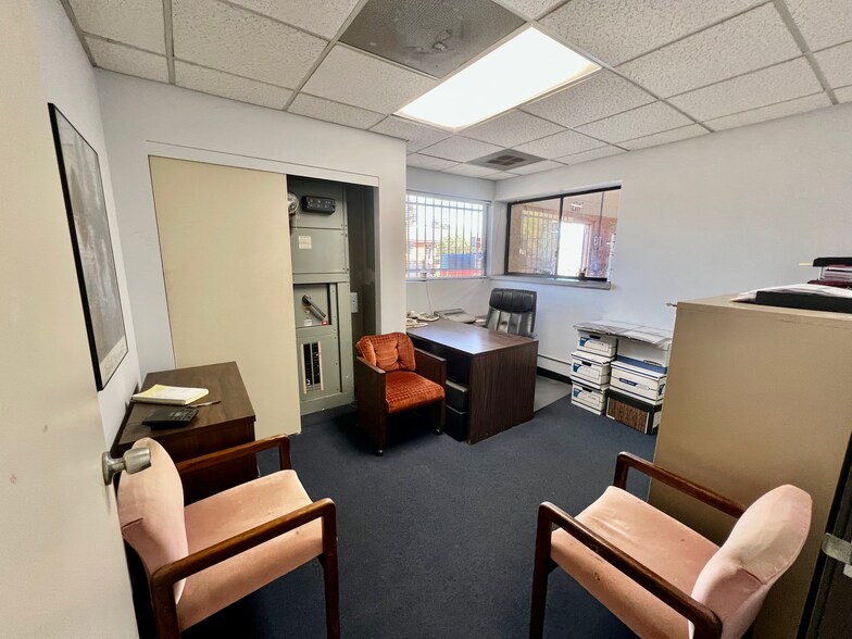 More Photos Of 14620 Novice St, Panorama City Warehouse For Sale
