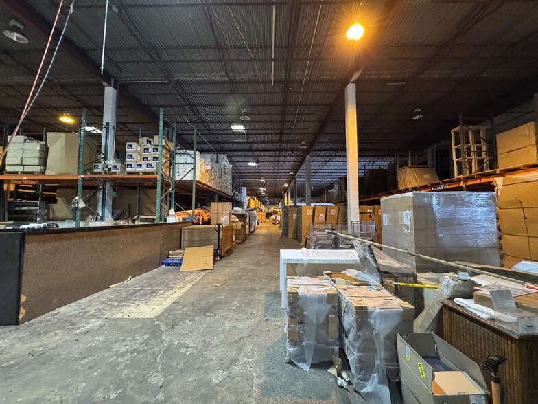 More Photos Of 4900 NW 167th St, Miami Gardens Warehouse For Sale