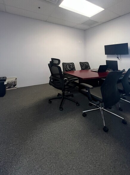 More Photos Of 15409 W Greenway Rd, Surprise Storefront For Lease