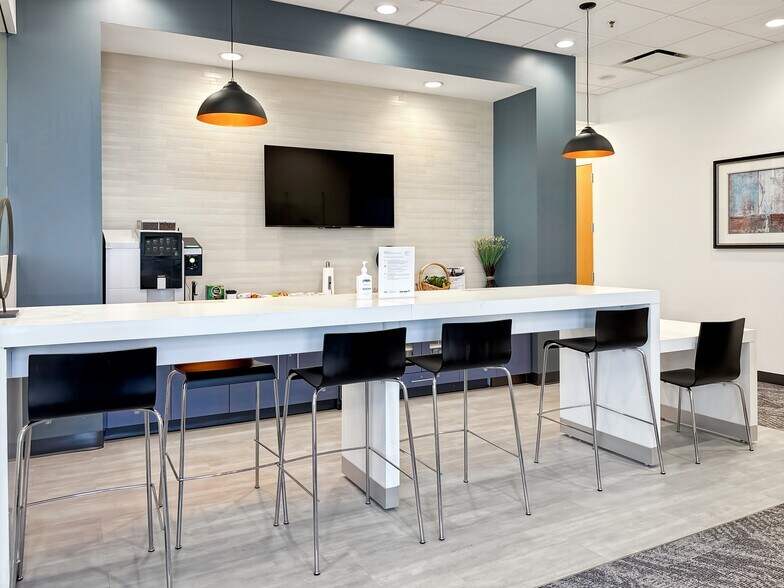 More Photos Of 50 S Main St, Naperville Coworking Space