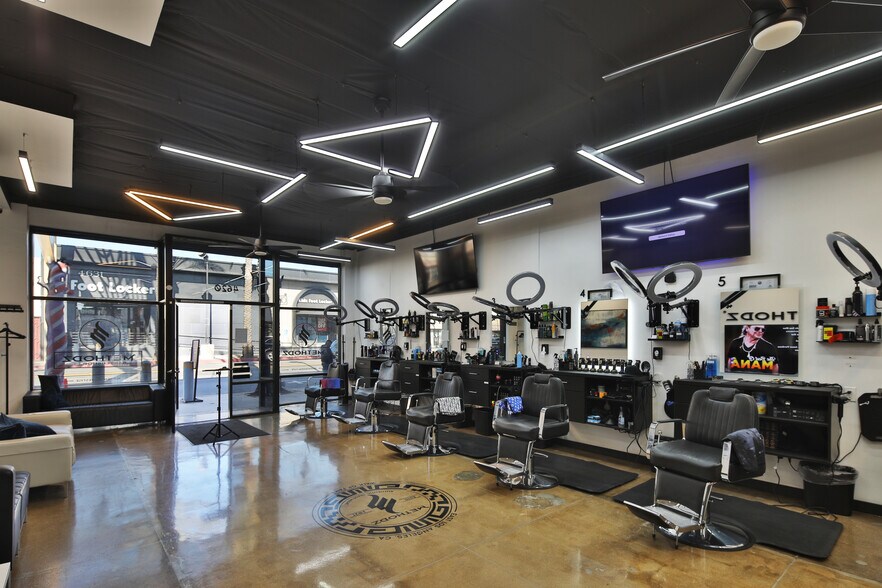 More Photos Of 4620-4622 Whittier Blvd, East Los Angeles Office For Sale