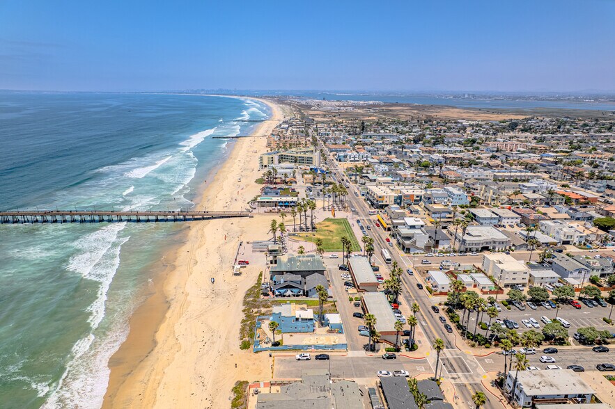 More Photos Of 997 Ocean Ln, Imperial Beach Multifamily For Sale