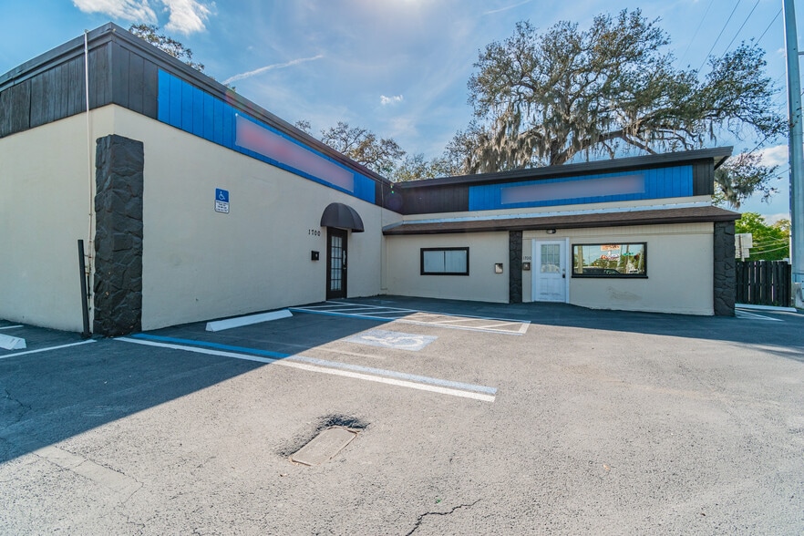 More Photos Of 1700 W Waters Ave, Tampa Freestanding For Sale