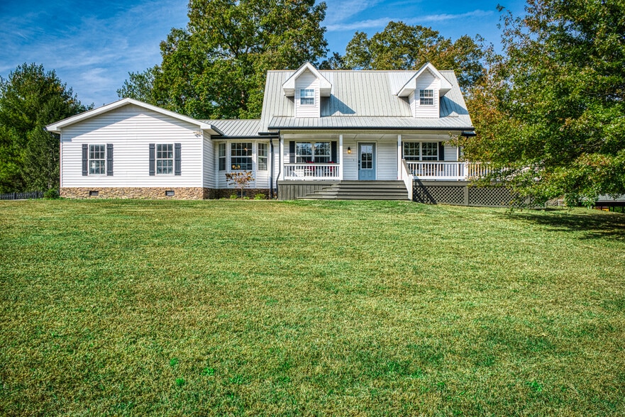 More Photos Of 1249 Gulf Rd, Spencer Golf Course Driving Range For Sale