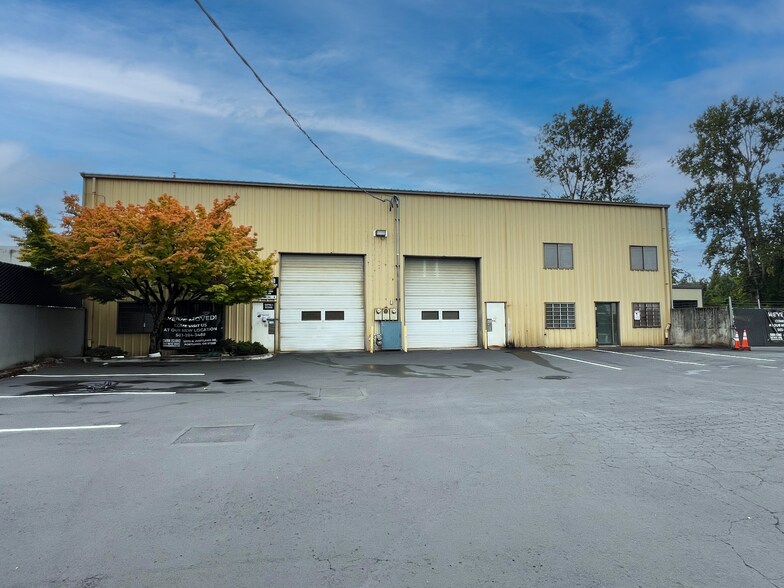 More Photos Of 5650 NE Columbia Blvd, Portland Land For Lease