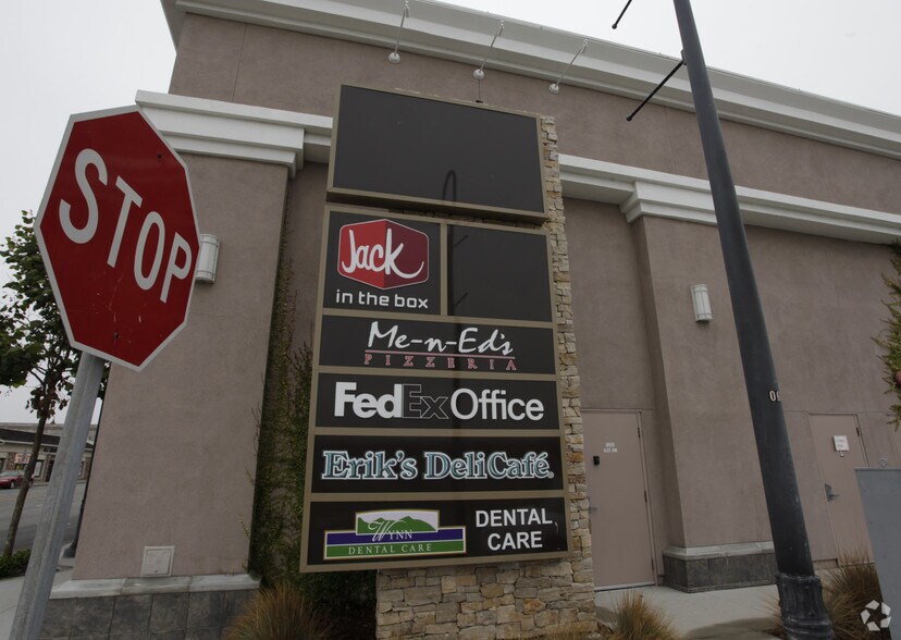 More Photos Of 800 Broadway Ave, Seaside Freestanding For Sale