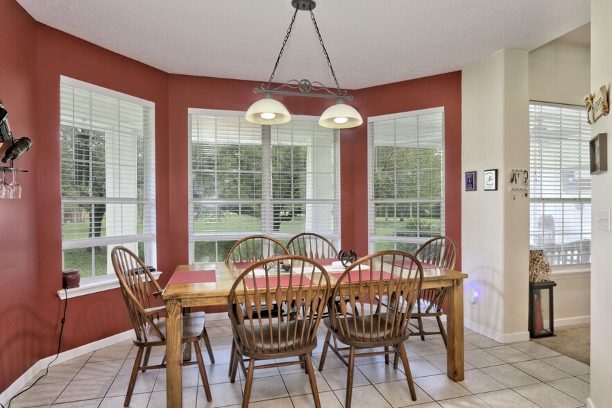 More Photos Of 18135 N Highway 75, Willis Specialty For Sale