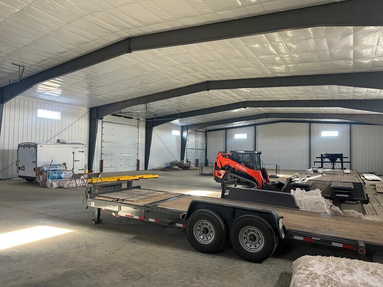 More Photos Of 1095 Ruud Trl, Hartford Industrial For Lease