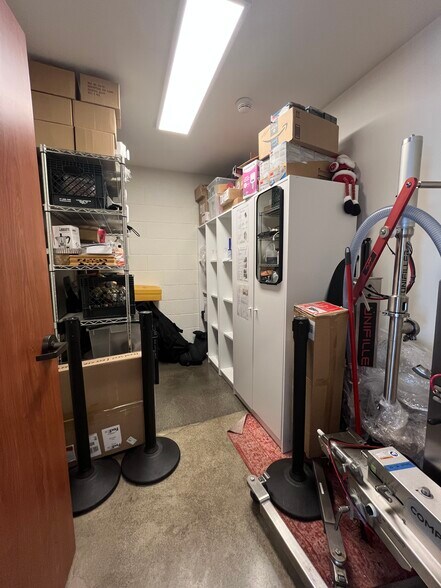 More Photos Of 1619-1621 5th St, Berkeley Food Processing For Sale